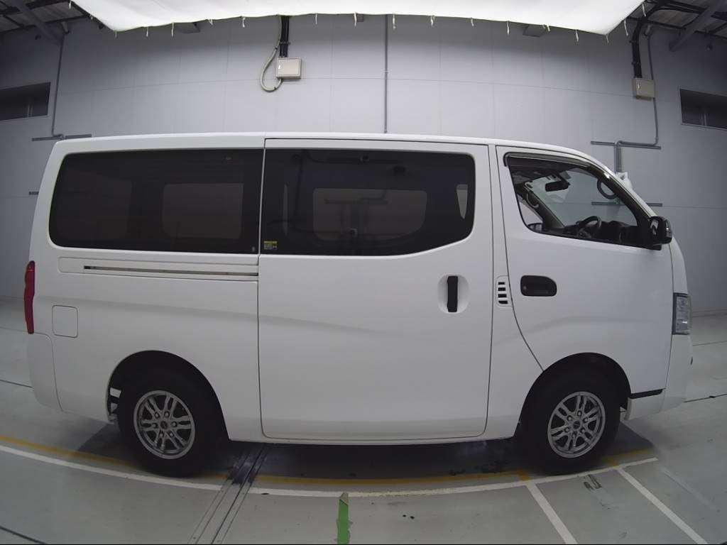 2018 Nissan NV350 CARAVAN VAN VW6E26[2]