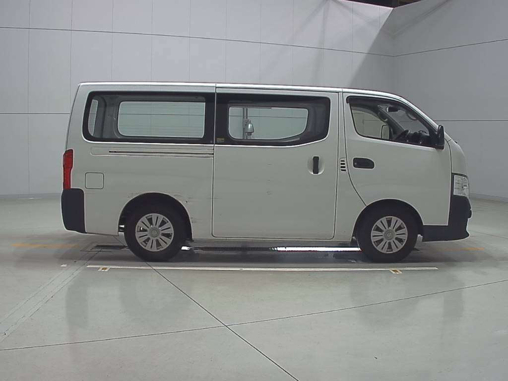 2019 Nissan NV350 CARAVAN VAN VW2E26[2]