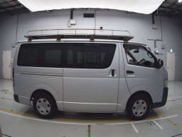 2009 Toyota Regiusace Van