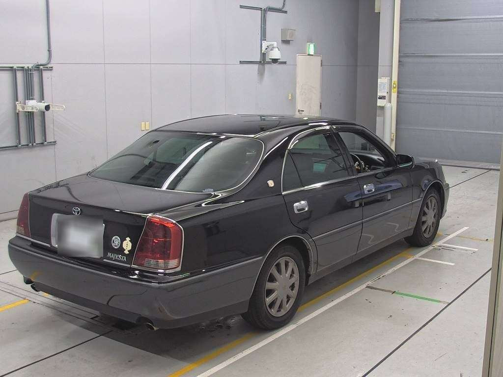 2002 Toyota Crown Majesta JZS177[1]