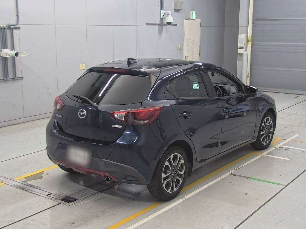 2016 Mazda Demio DJ5FS[1]