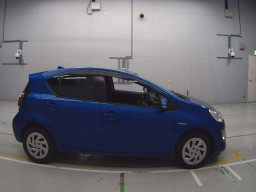 2015 Toyota Aqua