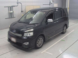 2012 Toyota Voxy