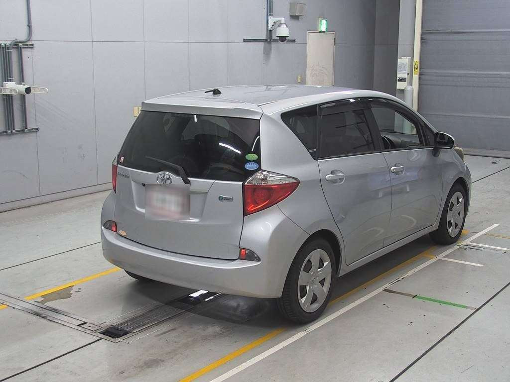 2012 Toyota Ractis NCP120[1]