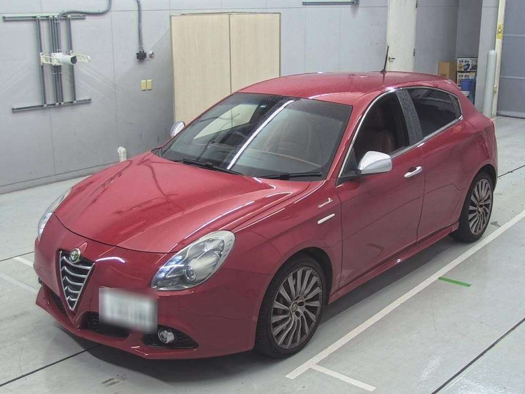 2016 Alfa Romeo Giulietta 940141[0]