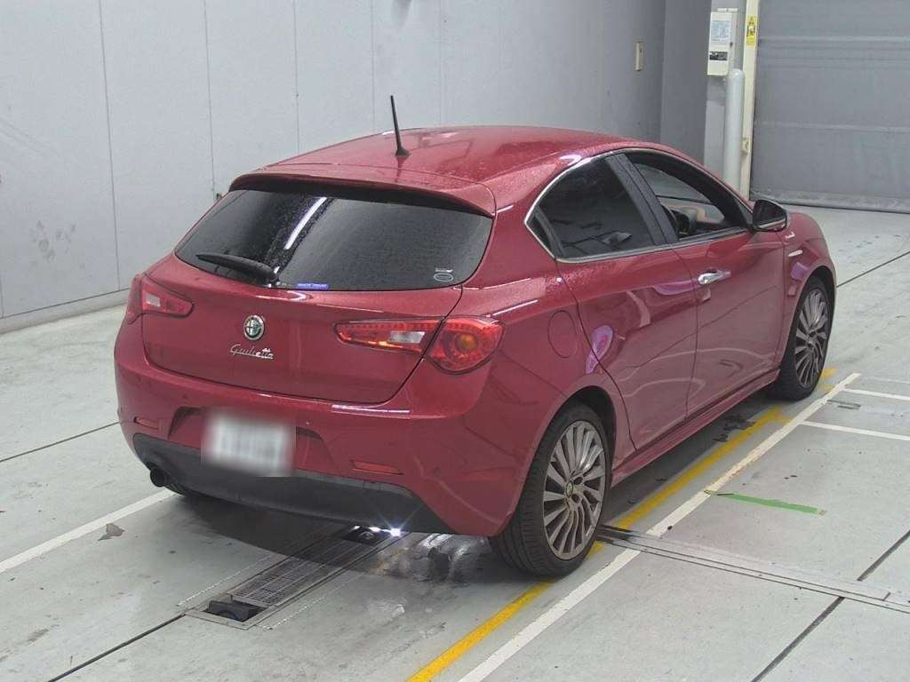 2016 Alfa Romeo Giulietta 940141[1]