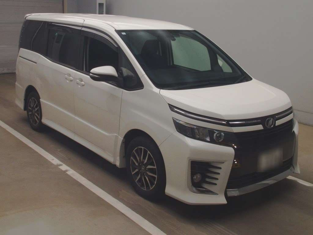 2014 Toyota Voxy ZRR80W[2]