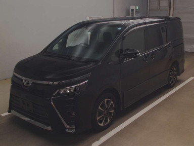 2017 Toyota Voxy