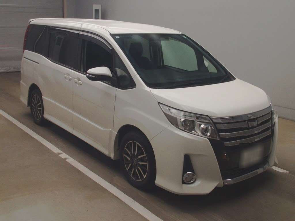 2015 Toyota Noah ZRR80W[2]