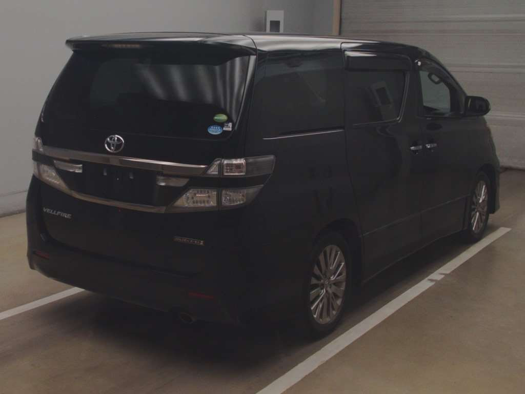 2013 Toyota Vellfire ANH20W[1]