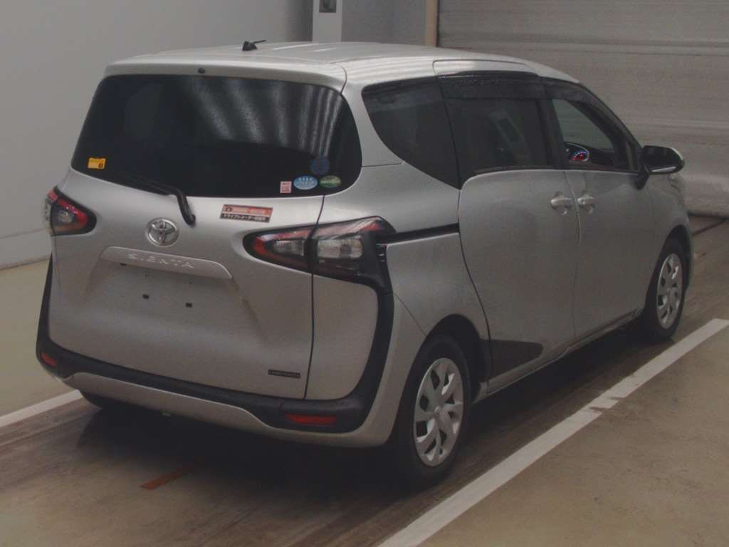 2017 Toyota Sienta NSP170G[1]