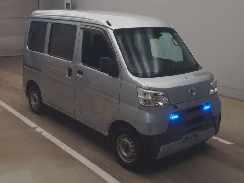 2018 Daihatsu Hijet Cargo S321V[2]