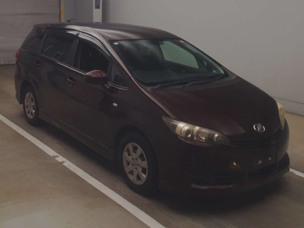 2010 Toyota Wish ZGE20G[2]