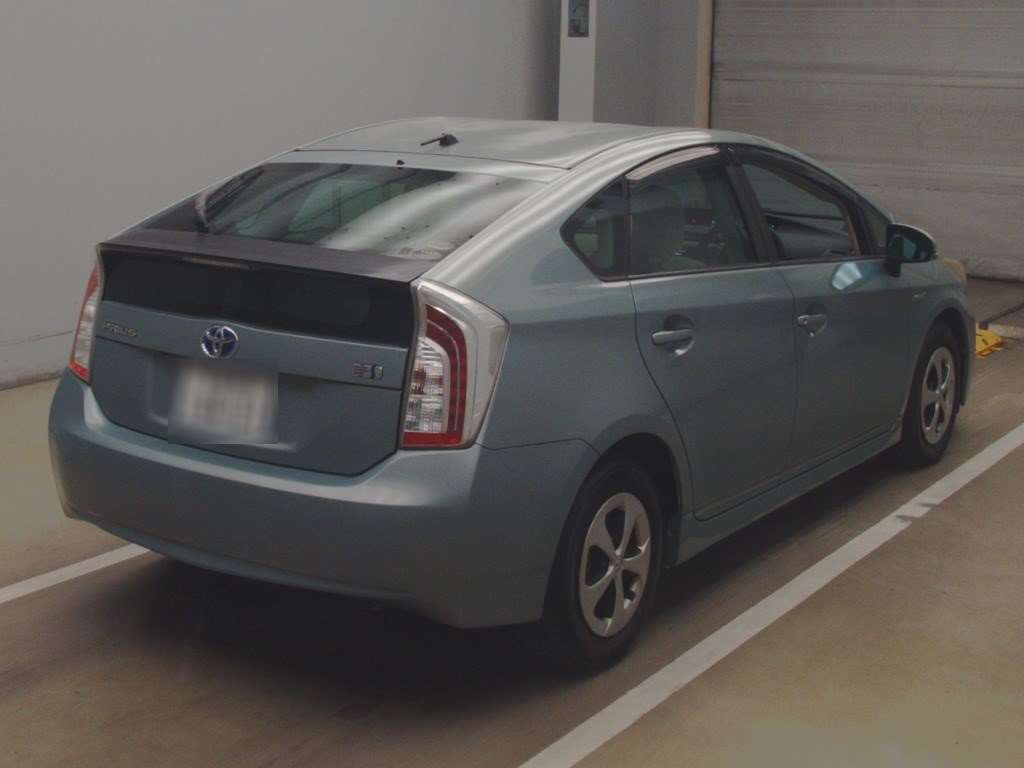 2012 Toyota Prius ZVW30[1]