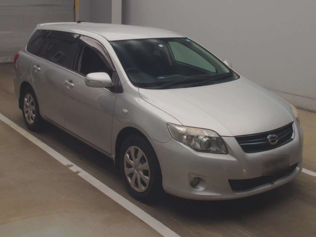 2010 Toyota Corolla Fielder NZE141G[2]