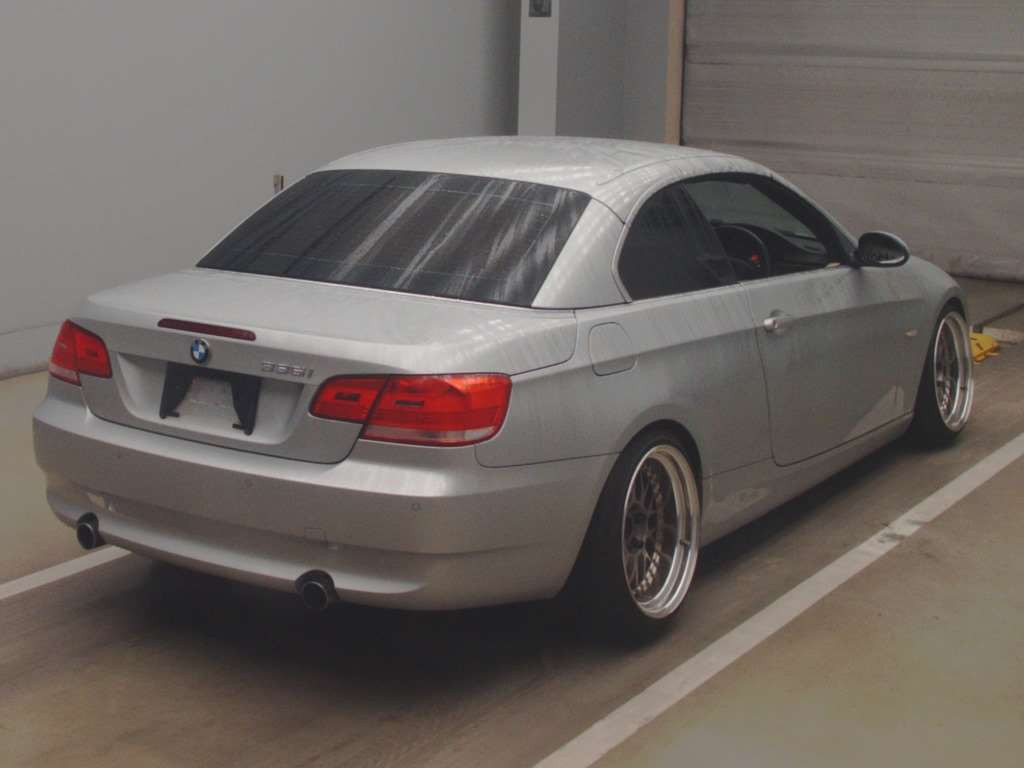 2009 BMW 3 Series WL35[1]