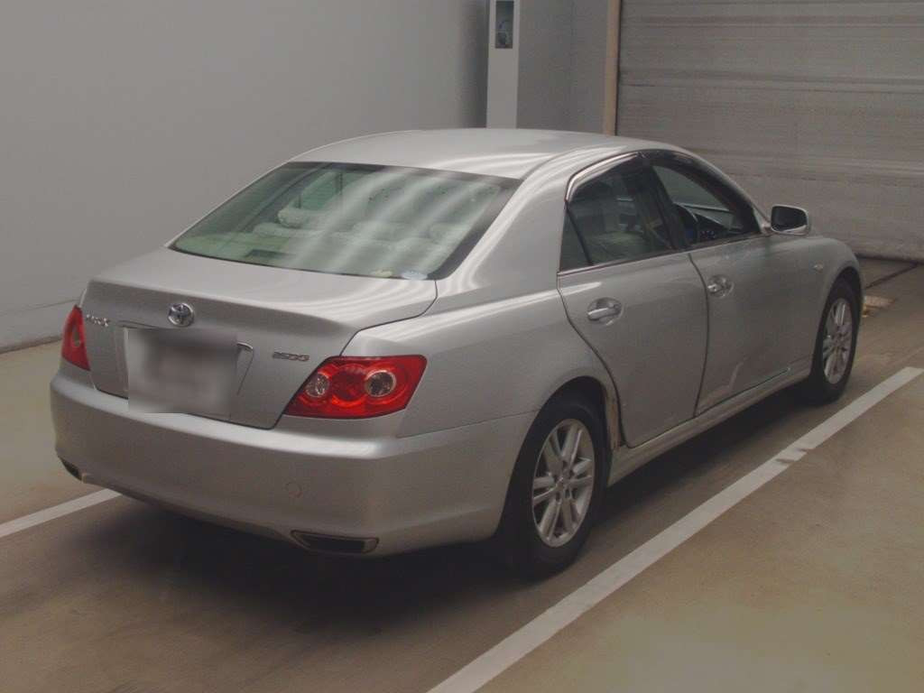 2005 Toyota Mark X GRX120[1]