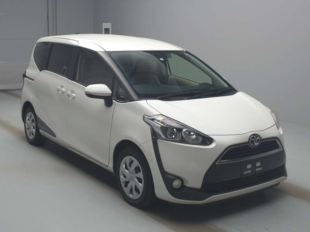 2017 Toyota Sienta NSP170G[2]