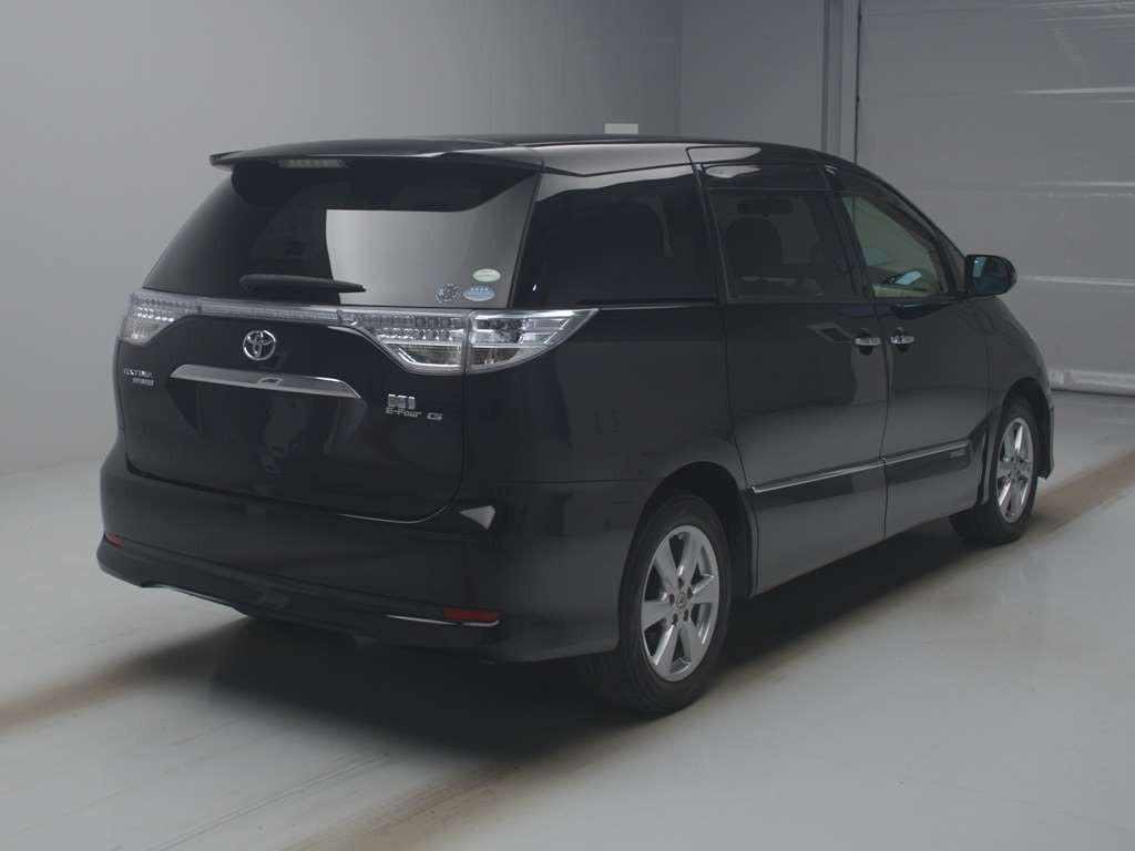 2011 Toyota Estima Hybrid AHR20W[1]