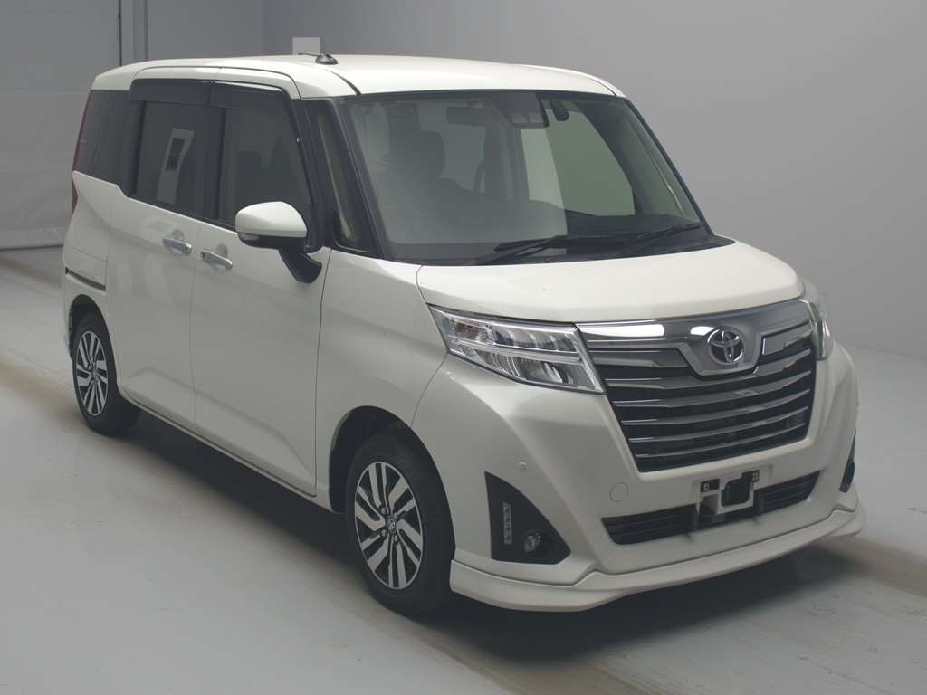 2019 Toyota Roomy M900A[2]