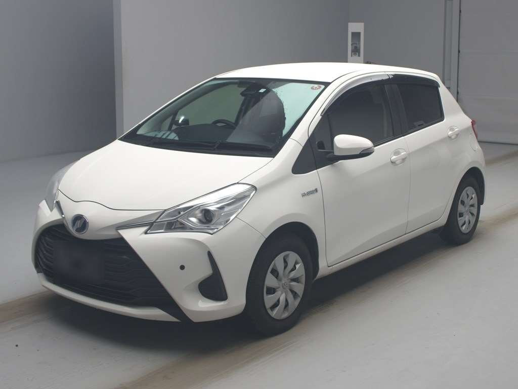 2019 Toyota Vitz NHP130[0]