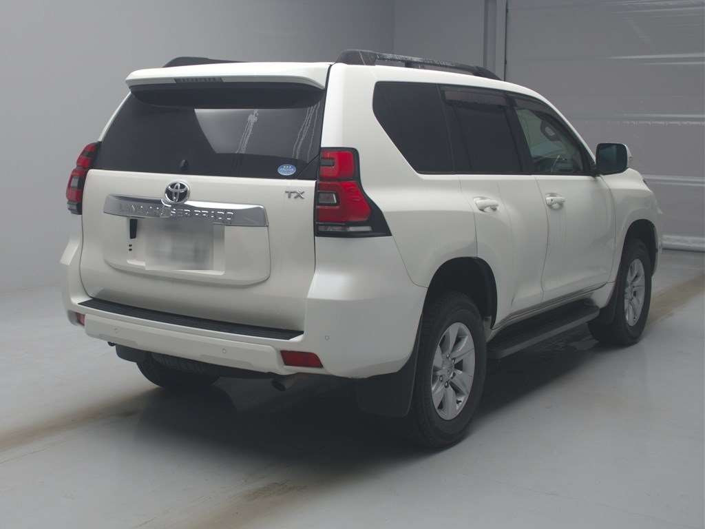 2020 Toyota Land Cruiser Prado TRJ150W[1]