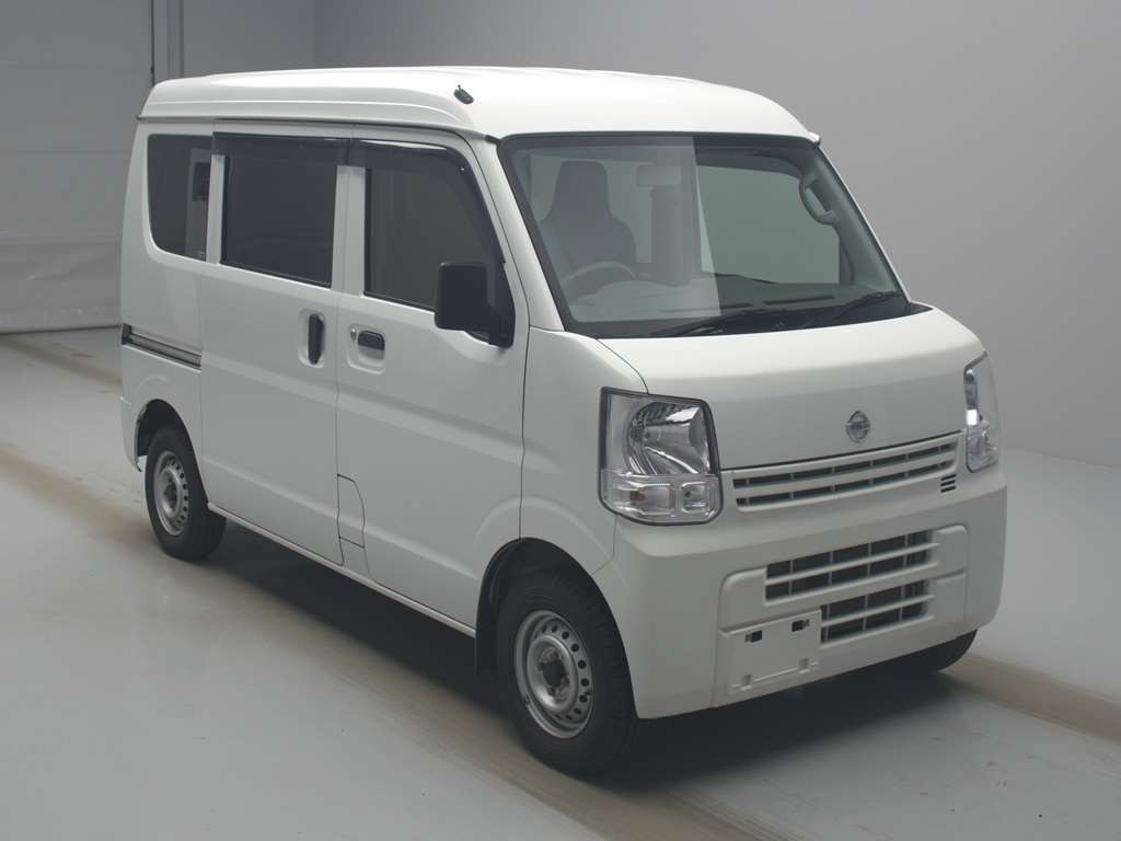 2020 Nissan NV100 Clipper DR17V[2]