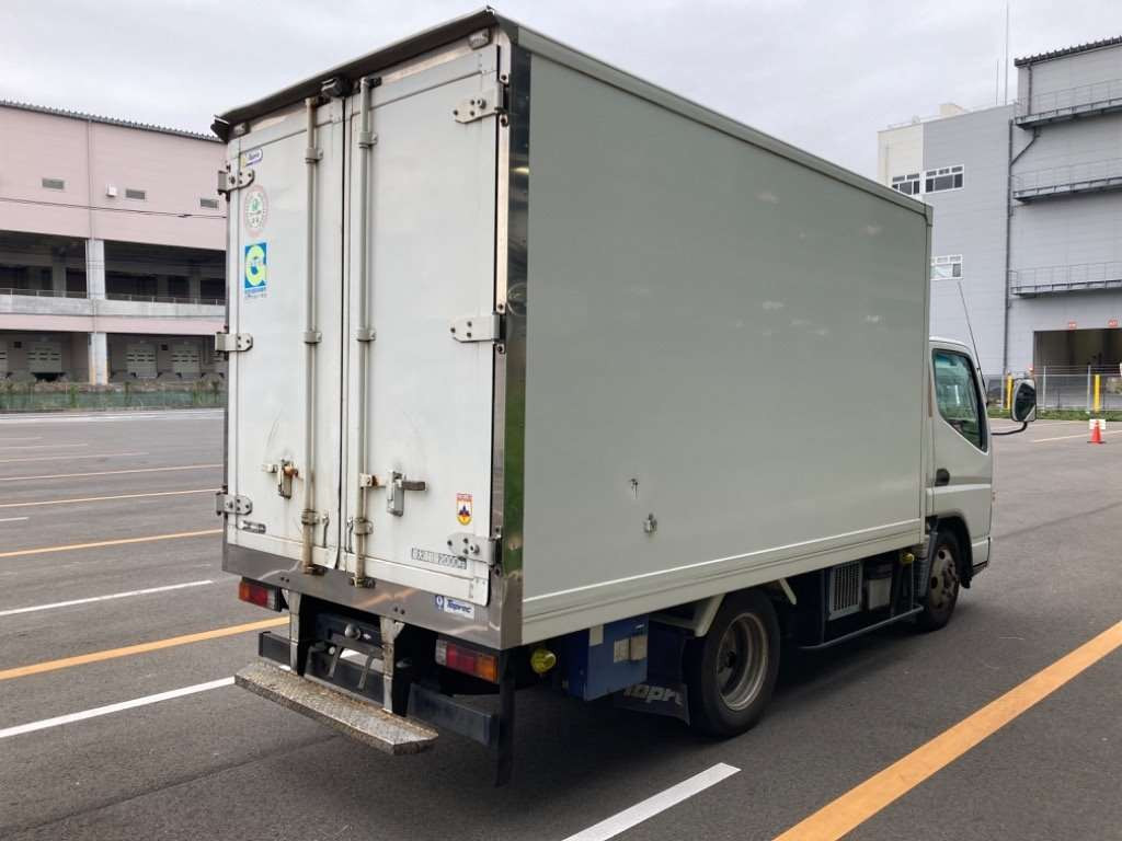 2006 Mitsubishi Fuso Canter FE70DB[1]