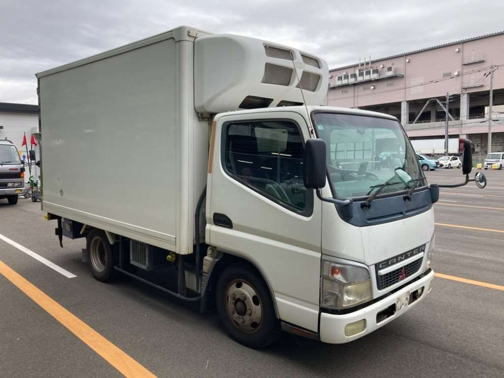 2006 Mitsubishi Fuso Canter FE70DB[2]