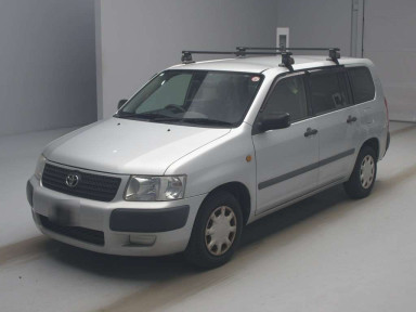 2011 Toyota Succeed Van