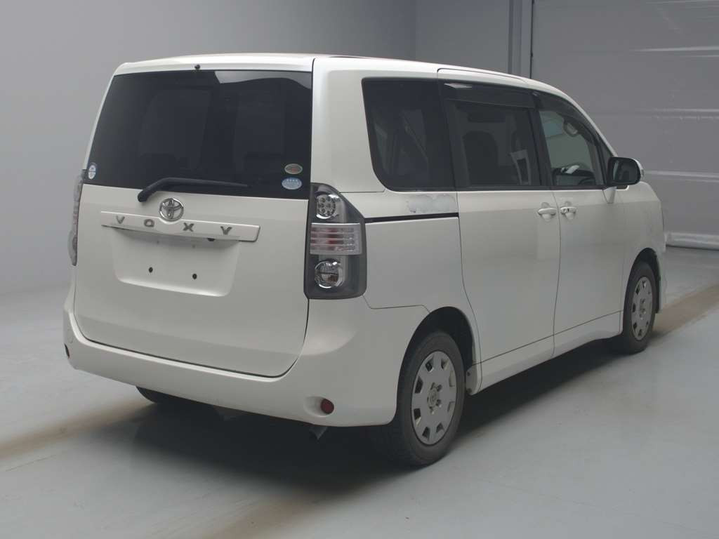 2009 Toyota Voxy ZRR70G[1]