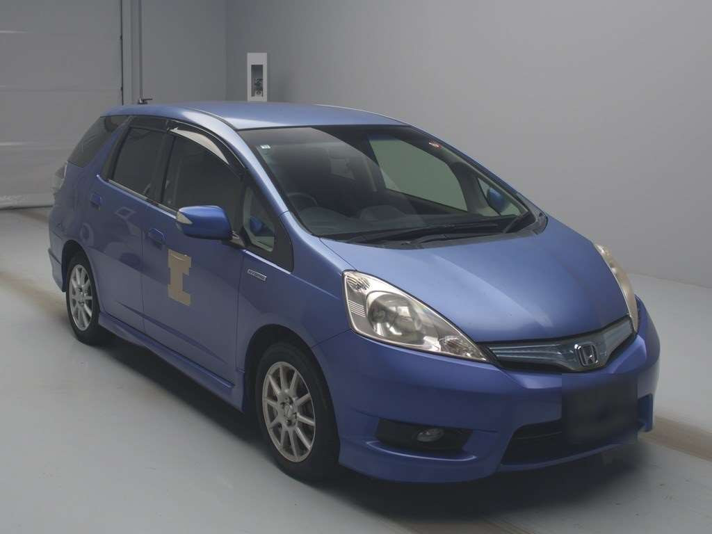 2012 Honda Fit Shuttle Hybrid GP2[2]