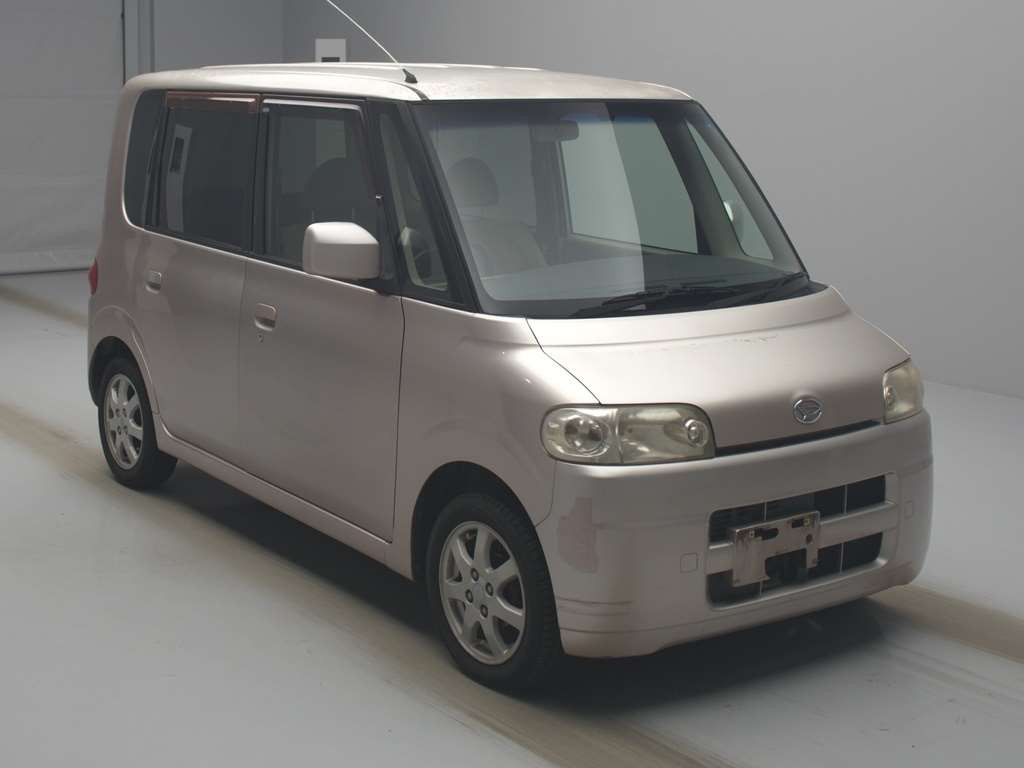 2005 Daihatsu Tanto L350S[2]