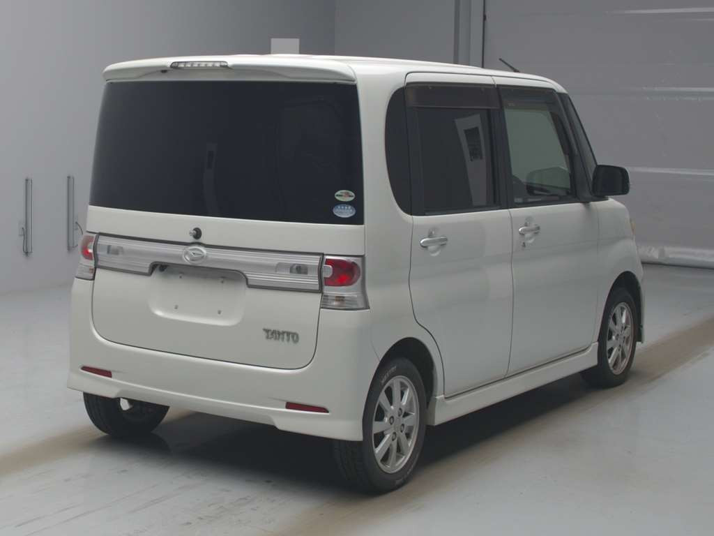 2009 Daihatsu Tanto Custom L375S[1]