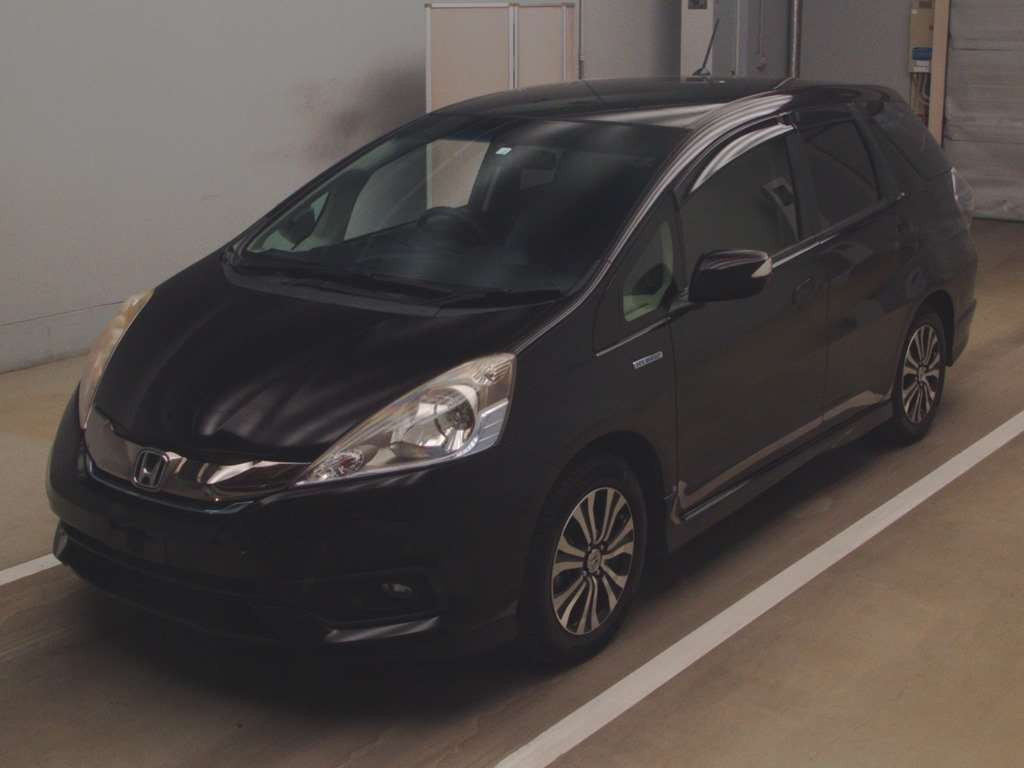 2014 Honda Fit Shuttle Hybrid GP2[0]