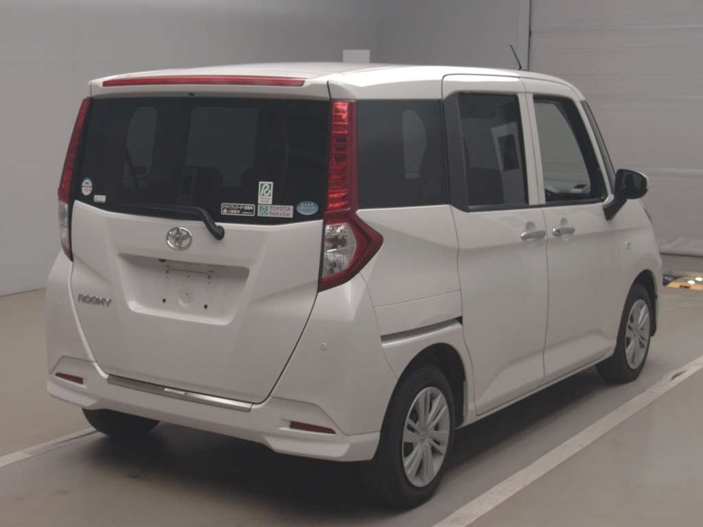 2020 Toyota Roomy M900A[1]