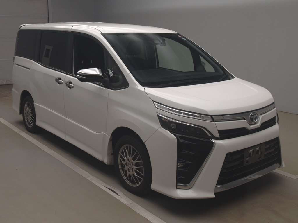 2021 Toyota Voxy ZWR80W[2]