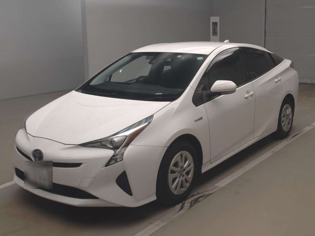 2017 Toyota Prius ZVW50[0]