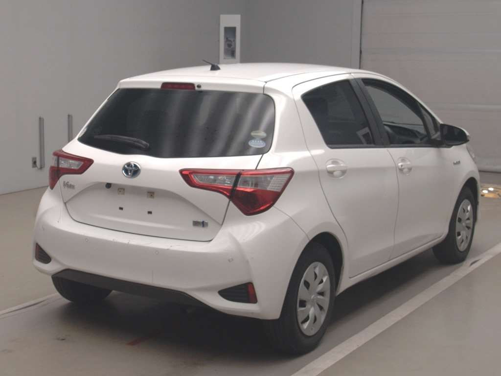 2019 Toyota Vitz NHP130[1]