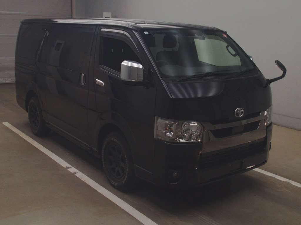 2023 Toyota Hiace Van GDH201V[2]