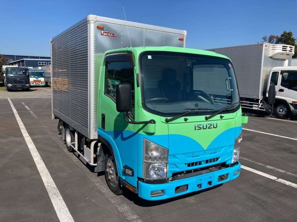 2018 Isuzu Elf Truck NMR85AN[2]