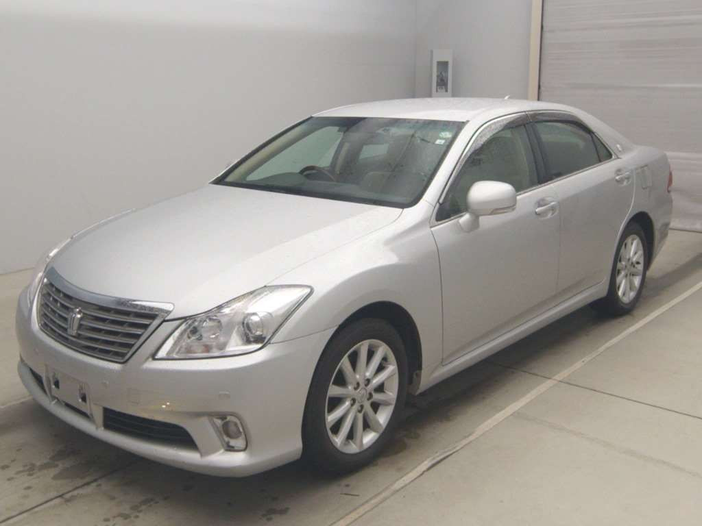 2010 Toyota Crown GRS202[0]