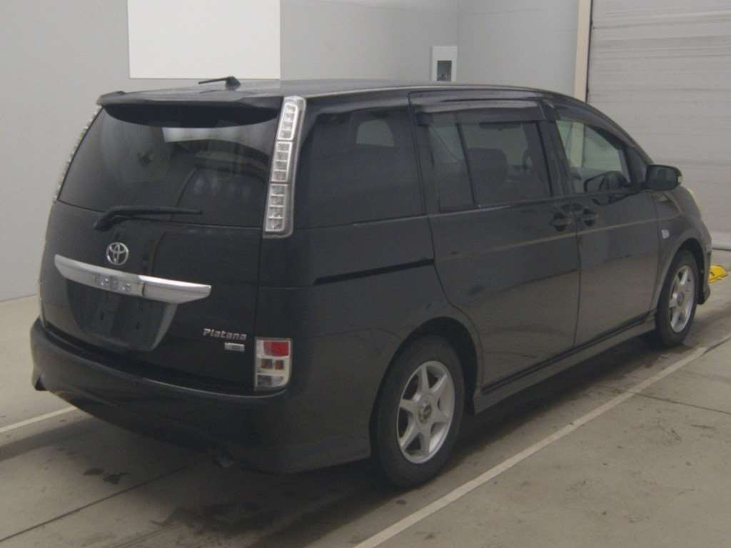 2011 Toyota Isis ZGM10W[1]