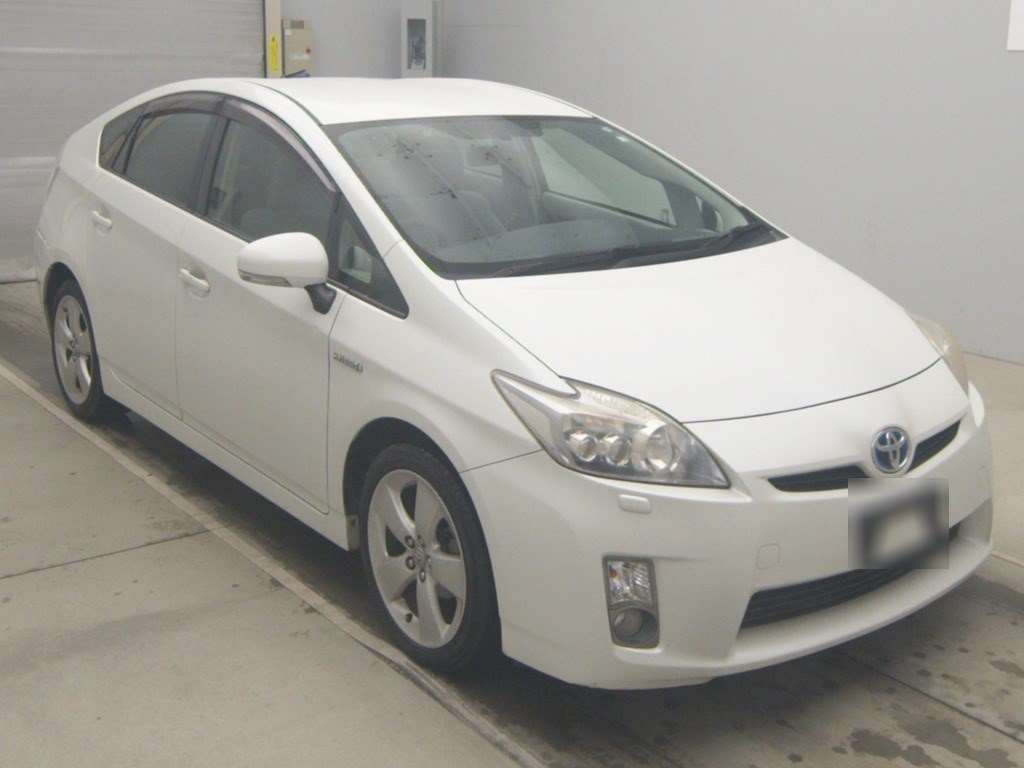 2010 Toyota Prius ZVW30[2]