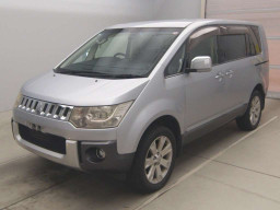 2012 Mitsubishi Delica D5