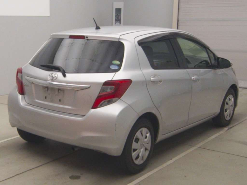 2014 Toyota Vitz NSP130[1]