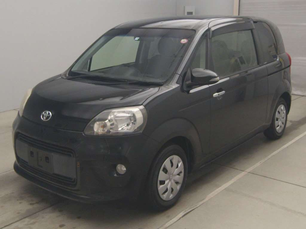 2013 Toyota Porte NSP140[0]