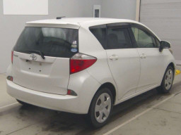 2012 Toyota Ractis