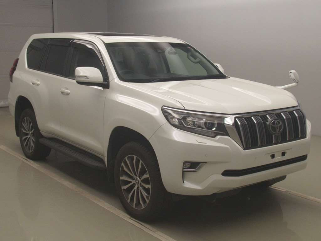 2020 Toyota Land Cruiser Prado TRJ150W[2]