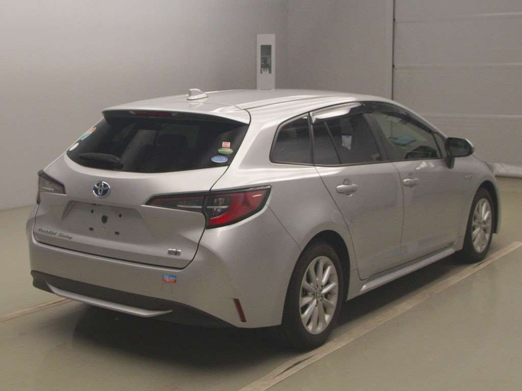 2019 Toyota Corolla Touring Wagon ZWE211W[1]